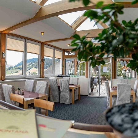Hotel Montana Fiss Exterior photo